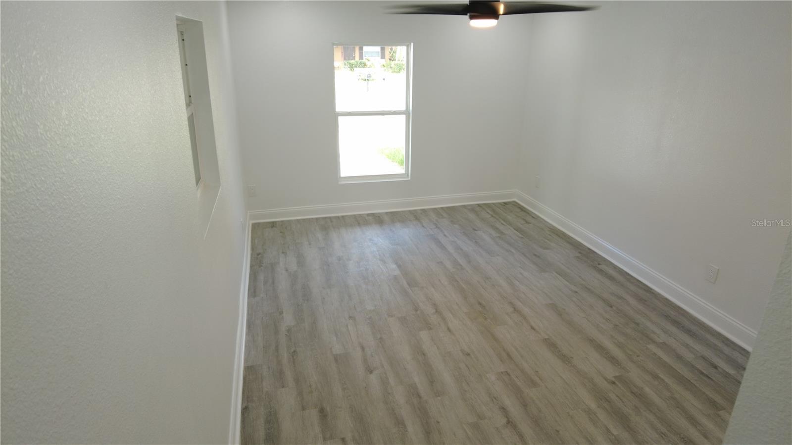 8524 FISH LAKE RD, TAMPA, FL, 33619