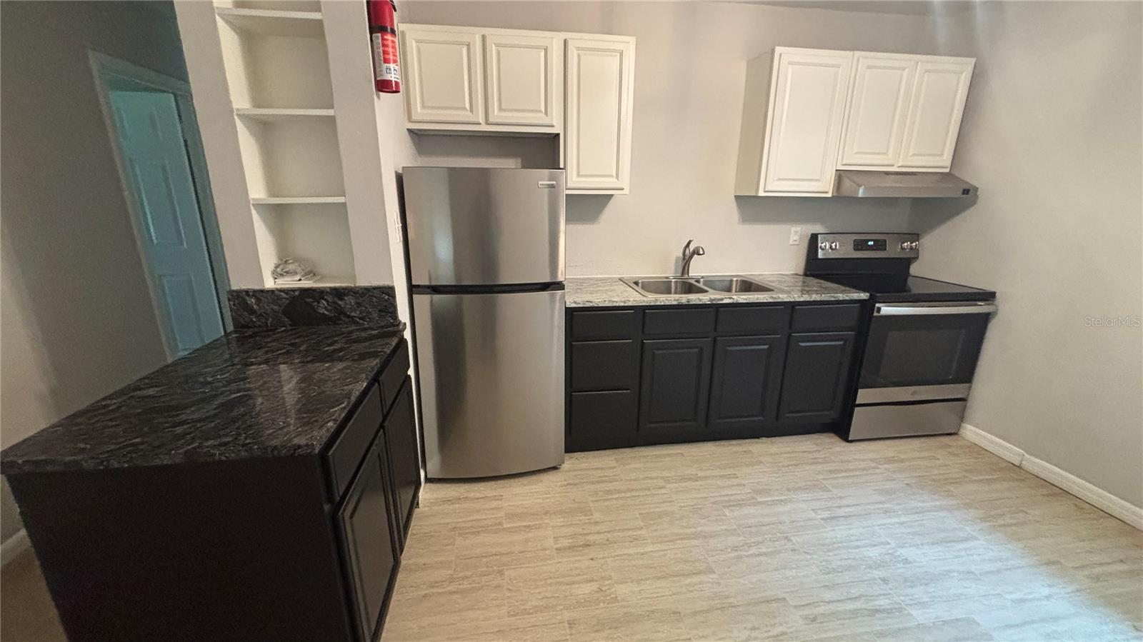 39205 PARK DR, ZEPHYRHILLS, FL, 33542