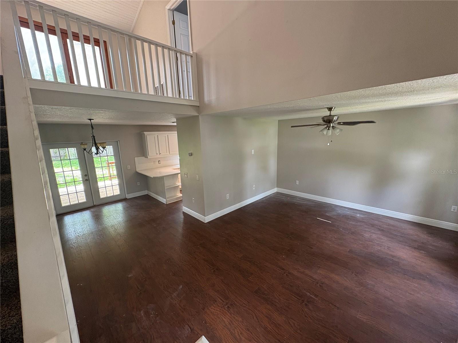 411 S COBBLE CT, MOUNT DORA, FL, 32757