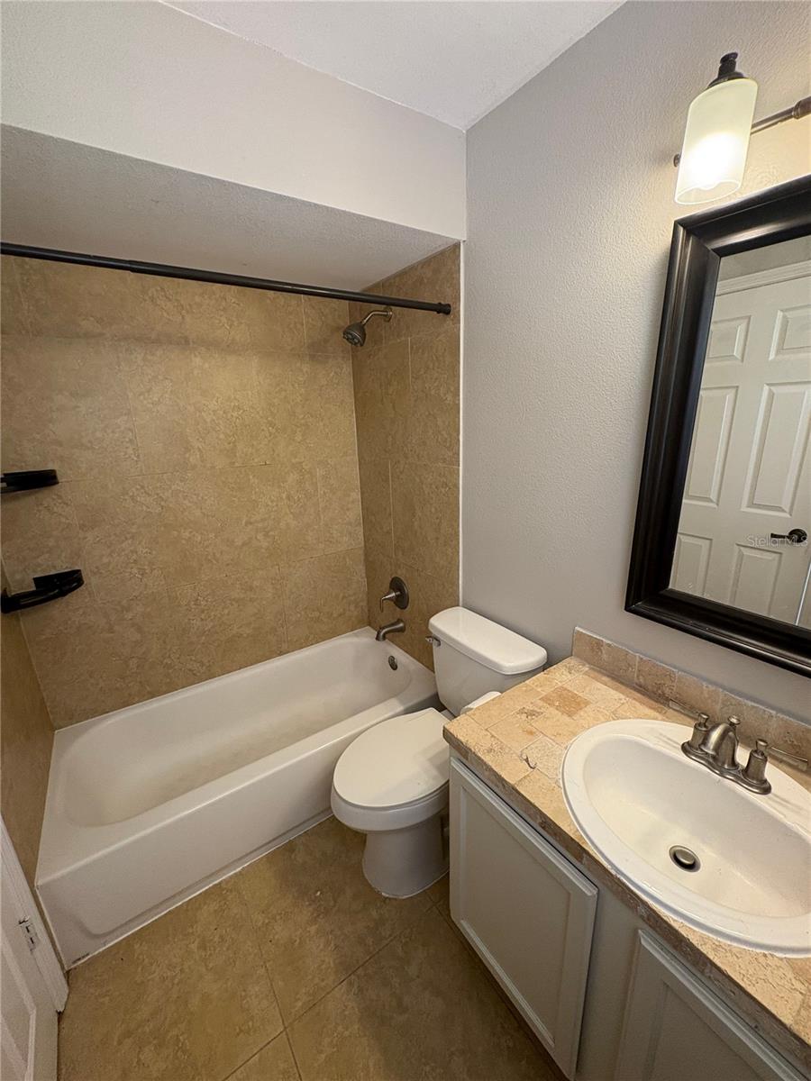 411 S COBBLE CT, MOUNT DORA, FL, 32757