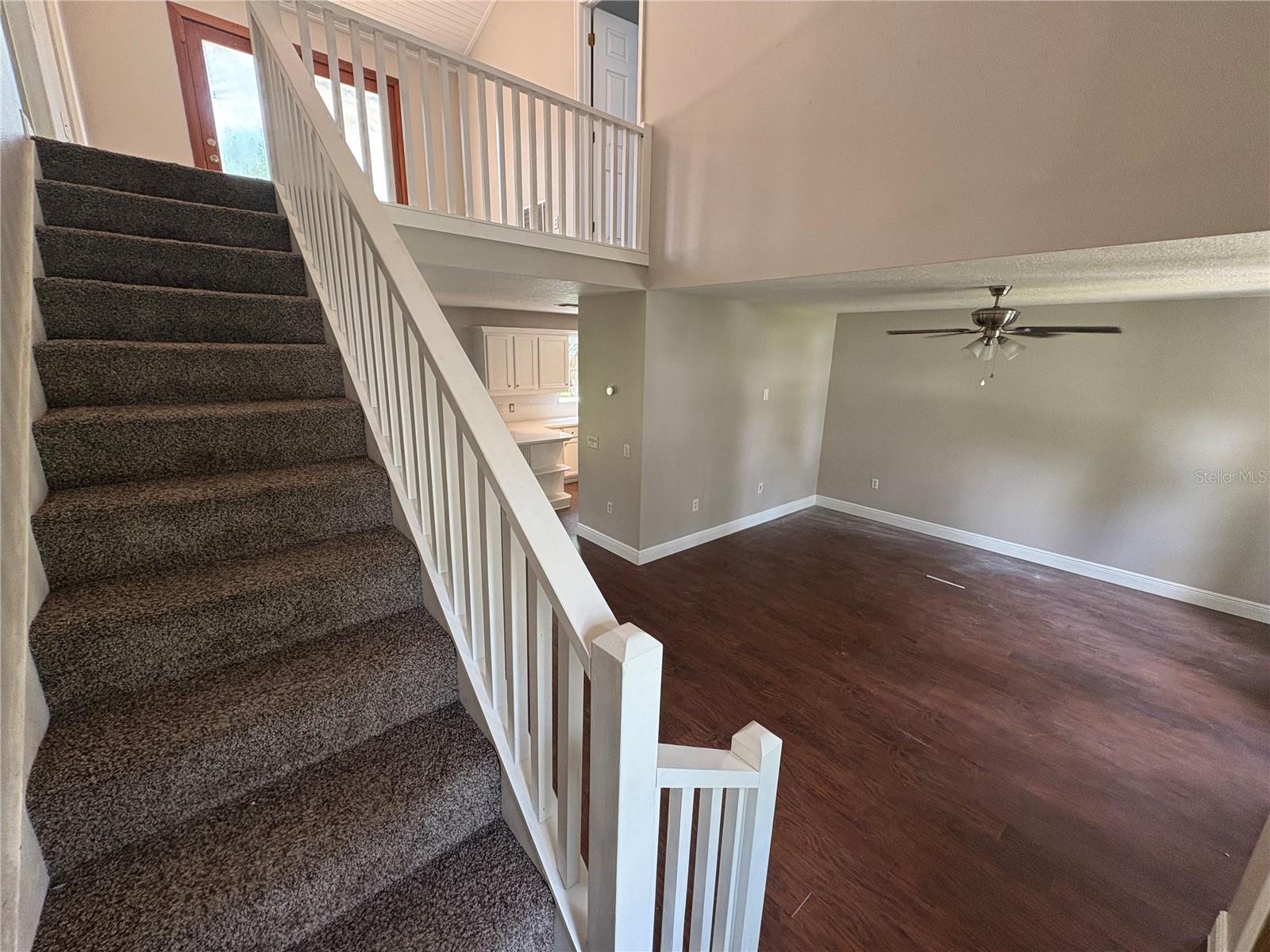 411 S COBBLE CT, MOUNT DORA, FL, 32757