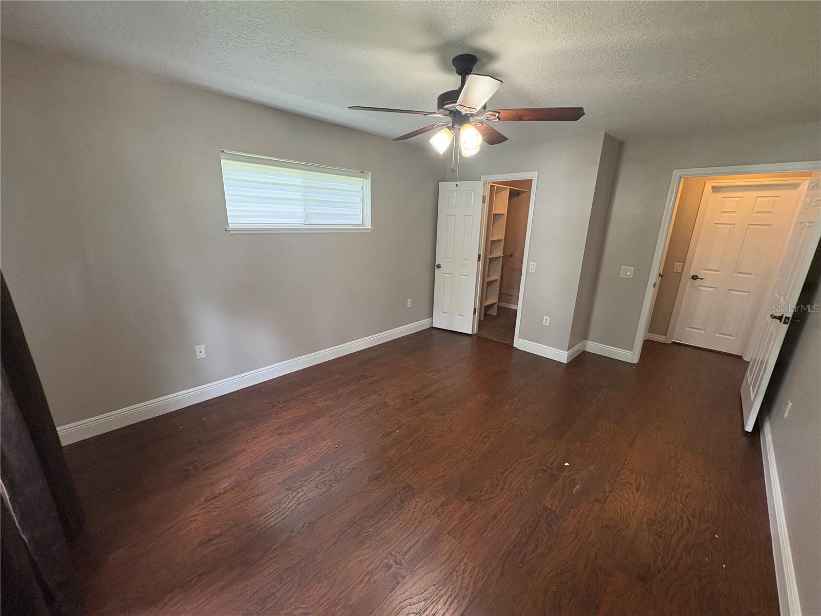 411 S COBBLE CT, MOUNT DORA, FL, 32757