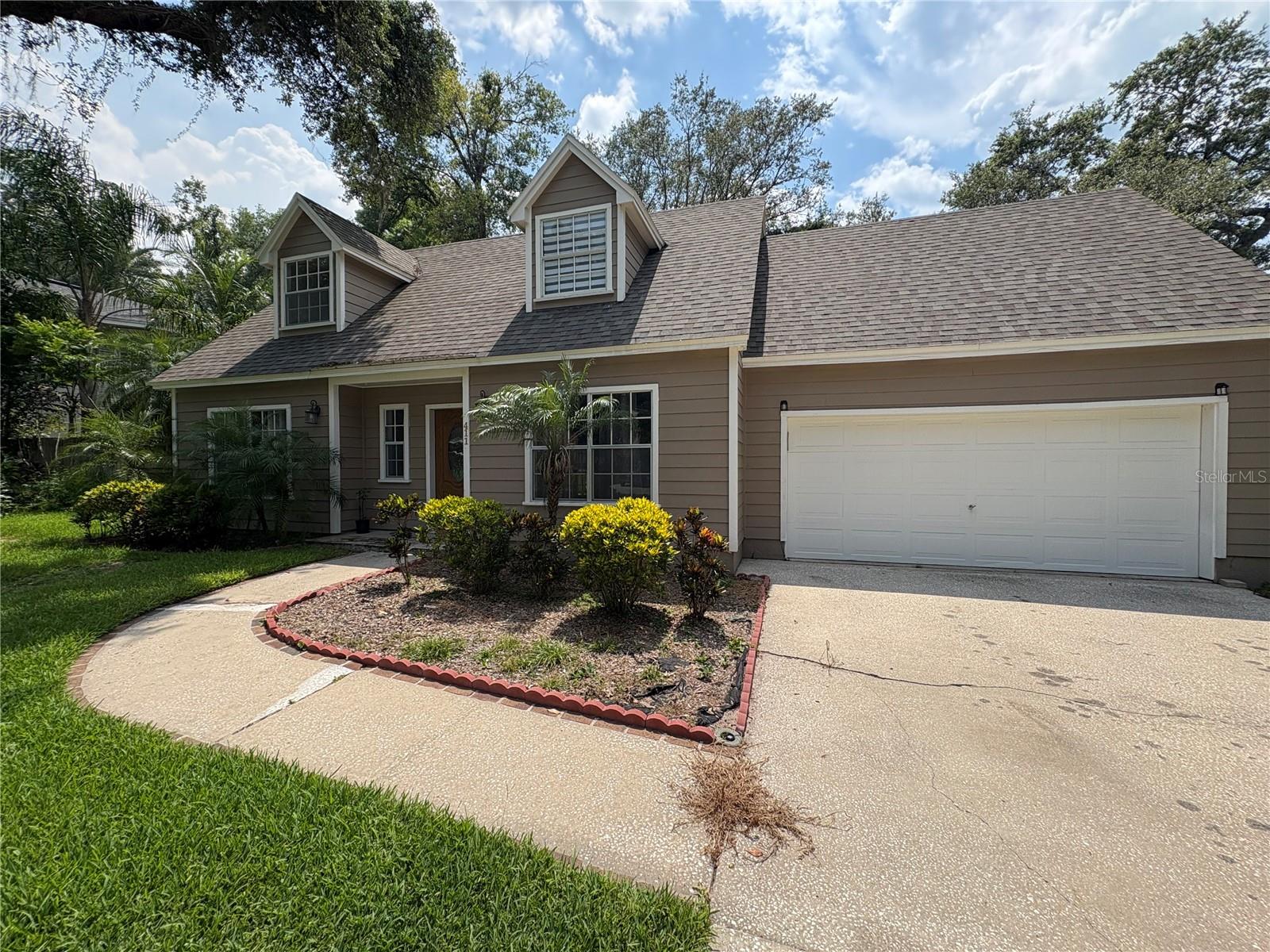 411 S COBBLE CT, MOUNT DORA, FL, 32757