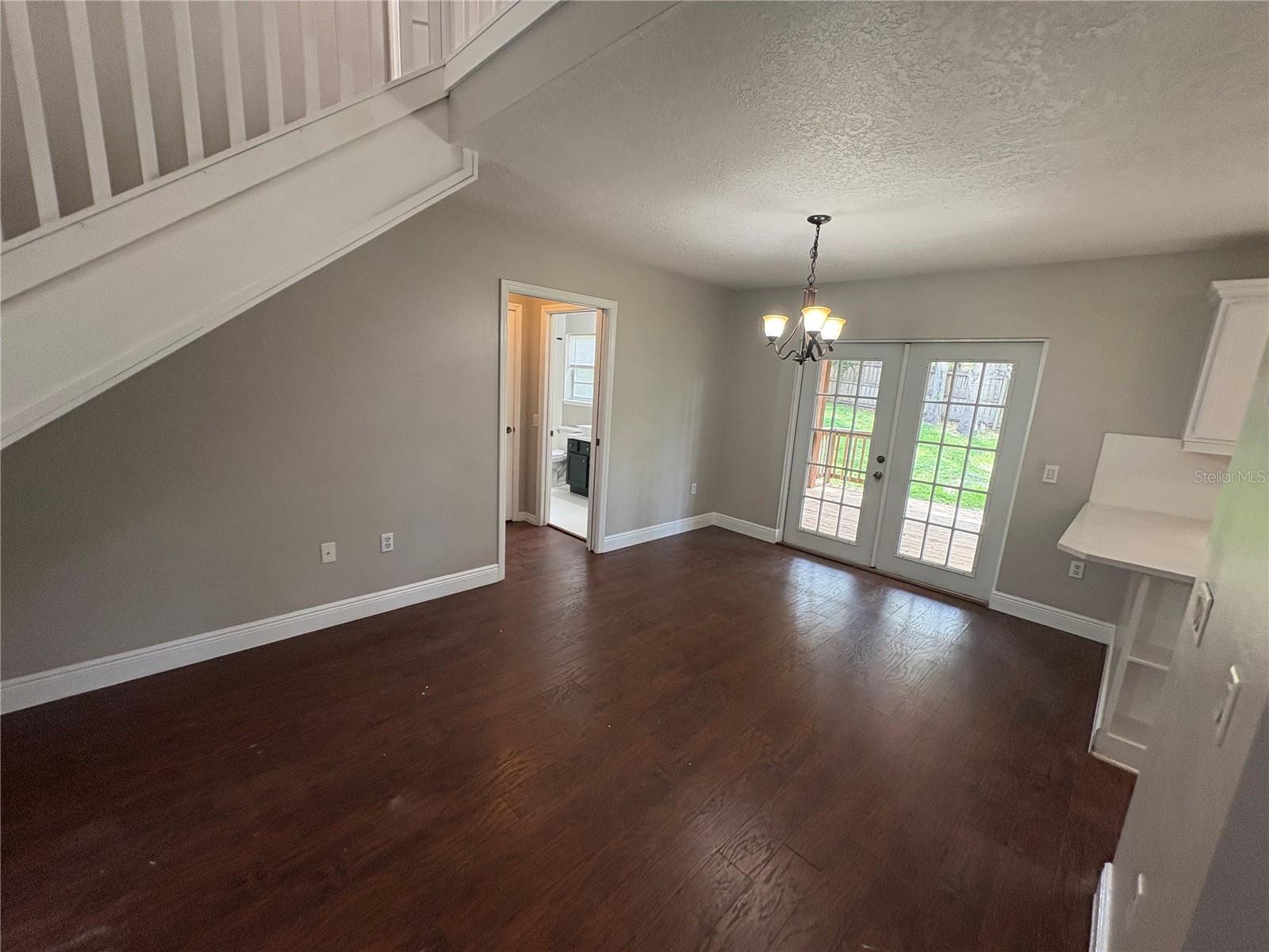 411 S COBBLE CT, MOUNT DORA, FL, 32757