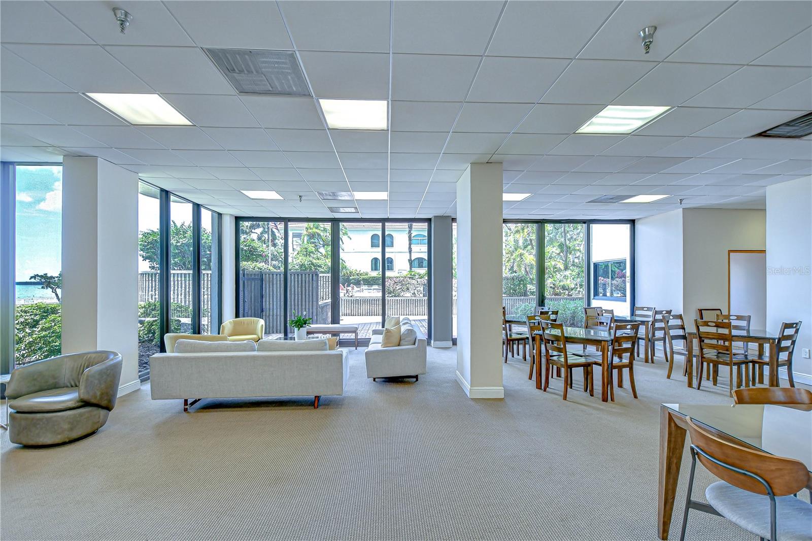 Enjoy tennis courts, a fitness center, resident lounge, and more just steps from your door!