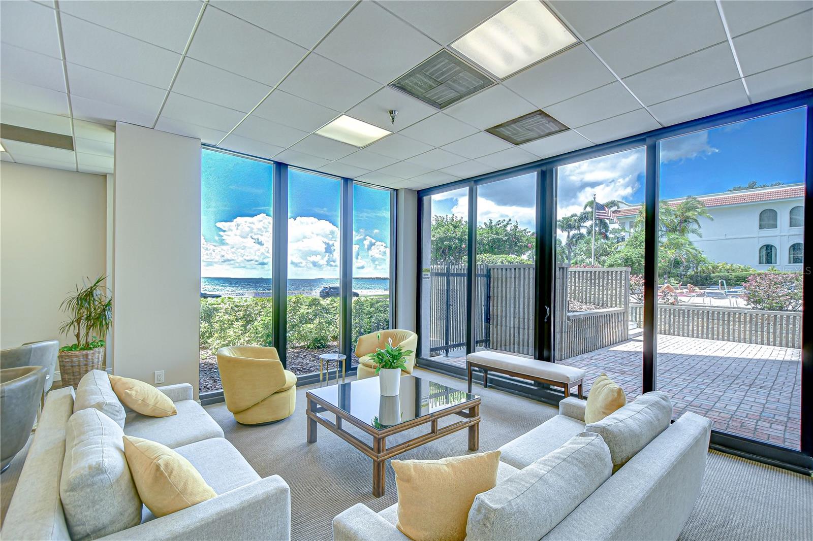 Enjoy tennis courts, a fitness center, resident lounge, and more just steps from your door!