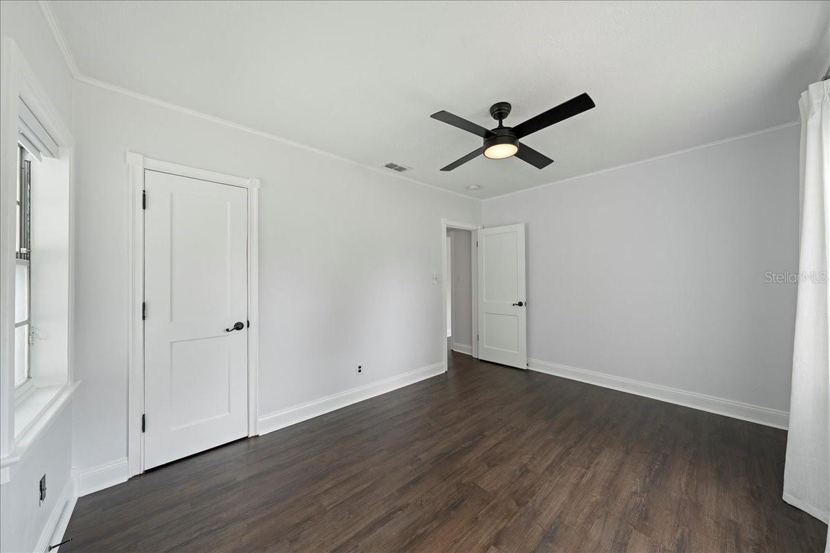 3901 W SWANN AVE, TAMPA, FL, 33609