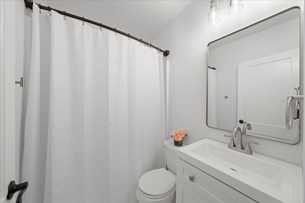 3901 W SWANN AVE, TAMPA, FL, 33609