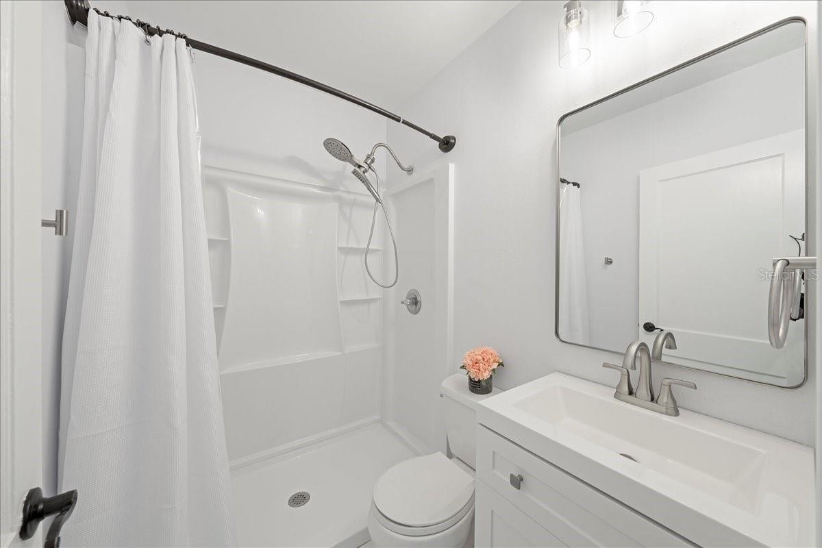 3901 W SWANN AVE, TAMPA, FL, 33609