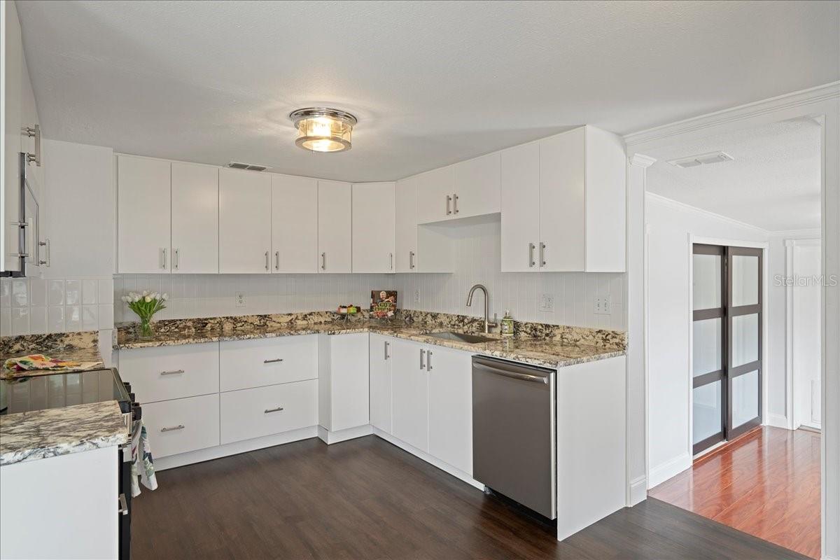 3901 W SWANN AVE, TAMPA, FL, 33609