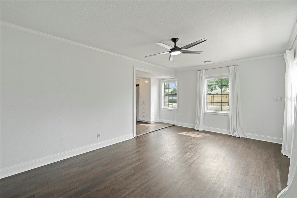 3901 W SWANN AVE, TAMPA, FL, 33609