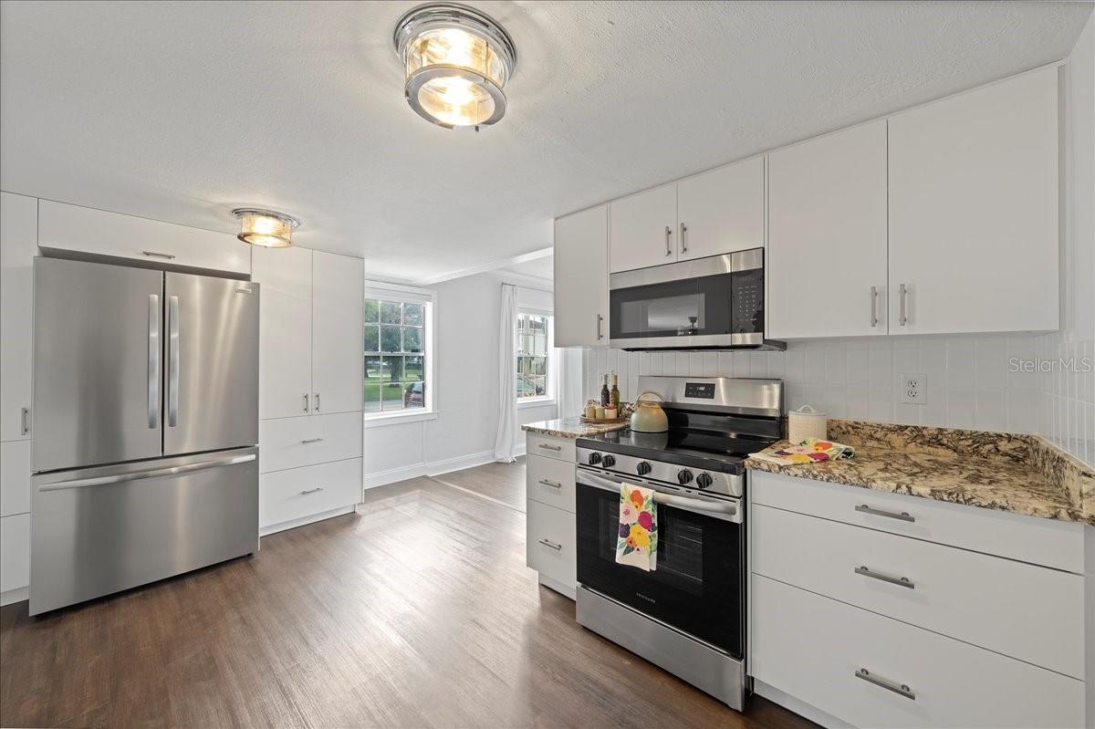 3901 W SWANN AVE, TAMPA, FL, 33609