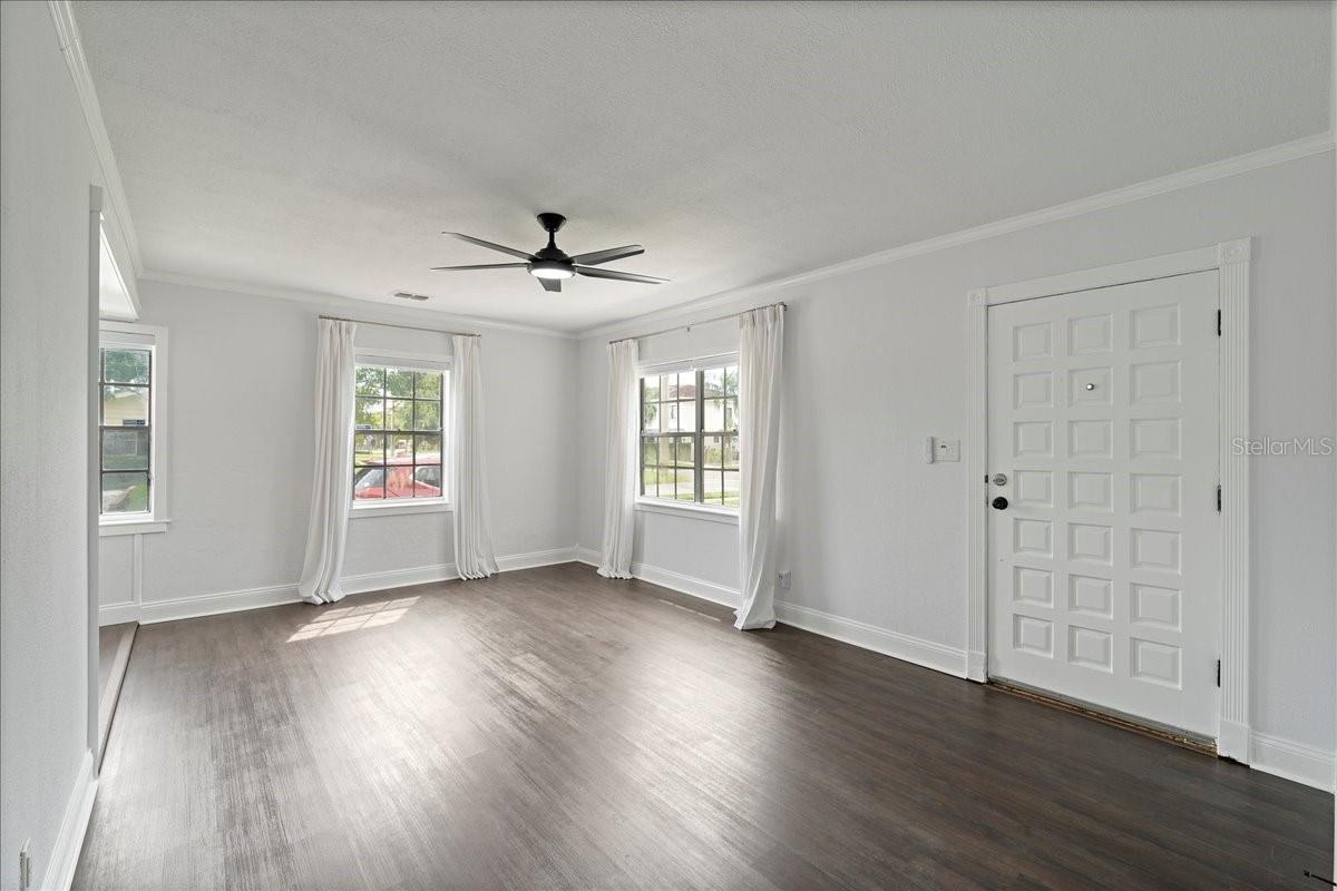 3901 W SWANN AVE, TAMPA, FL, 33609