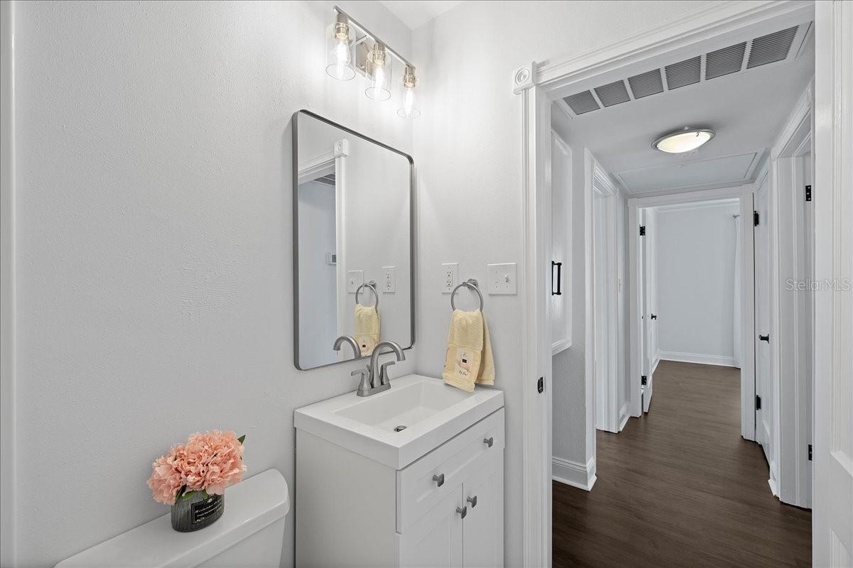 3901 W SWANN AVE, TAMPA, FL, 33609