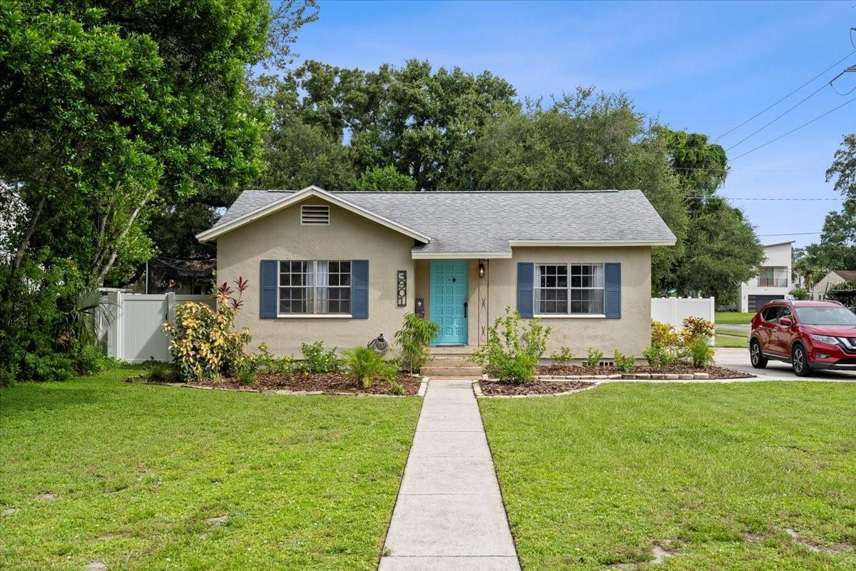 3901 W SWANN AVE, TAMPA, FL, 33609