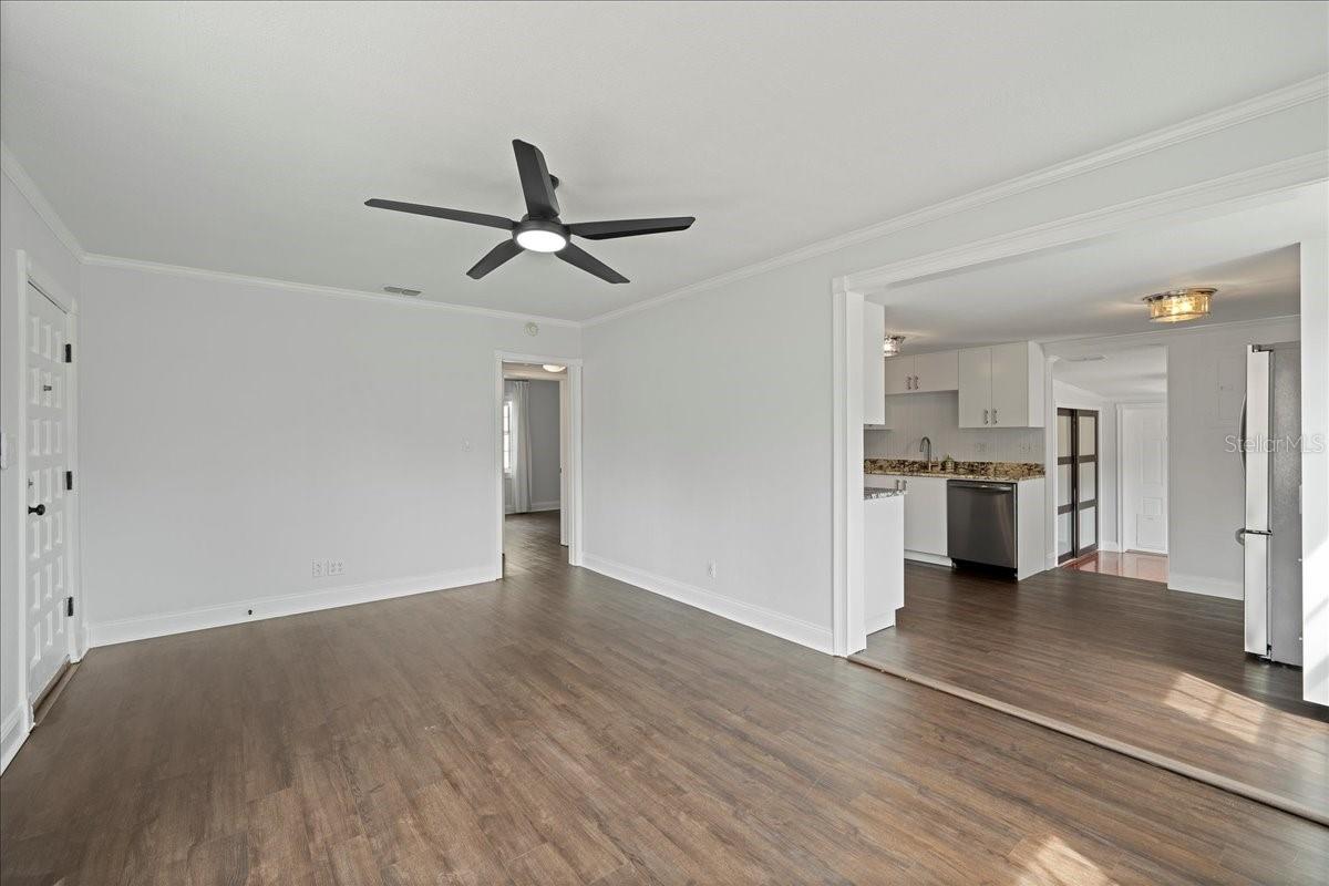 3901 W SWANN AVE, TAMPA, FL, 33609