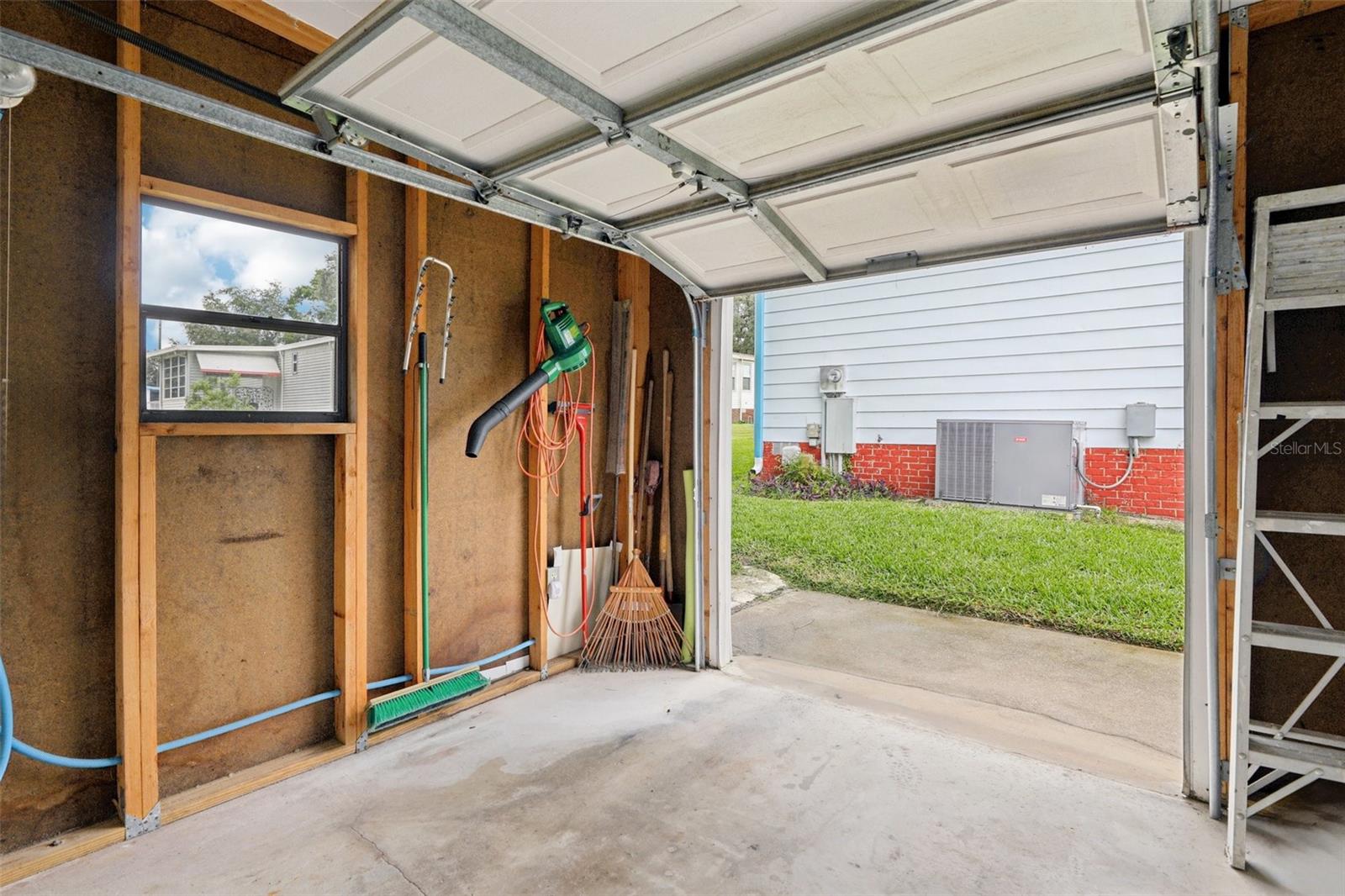 711 CAMELIA CT, THE VILLAGES, FL, 32159