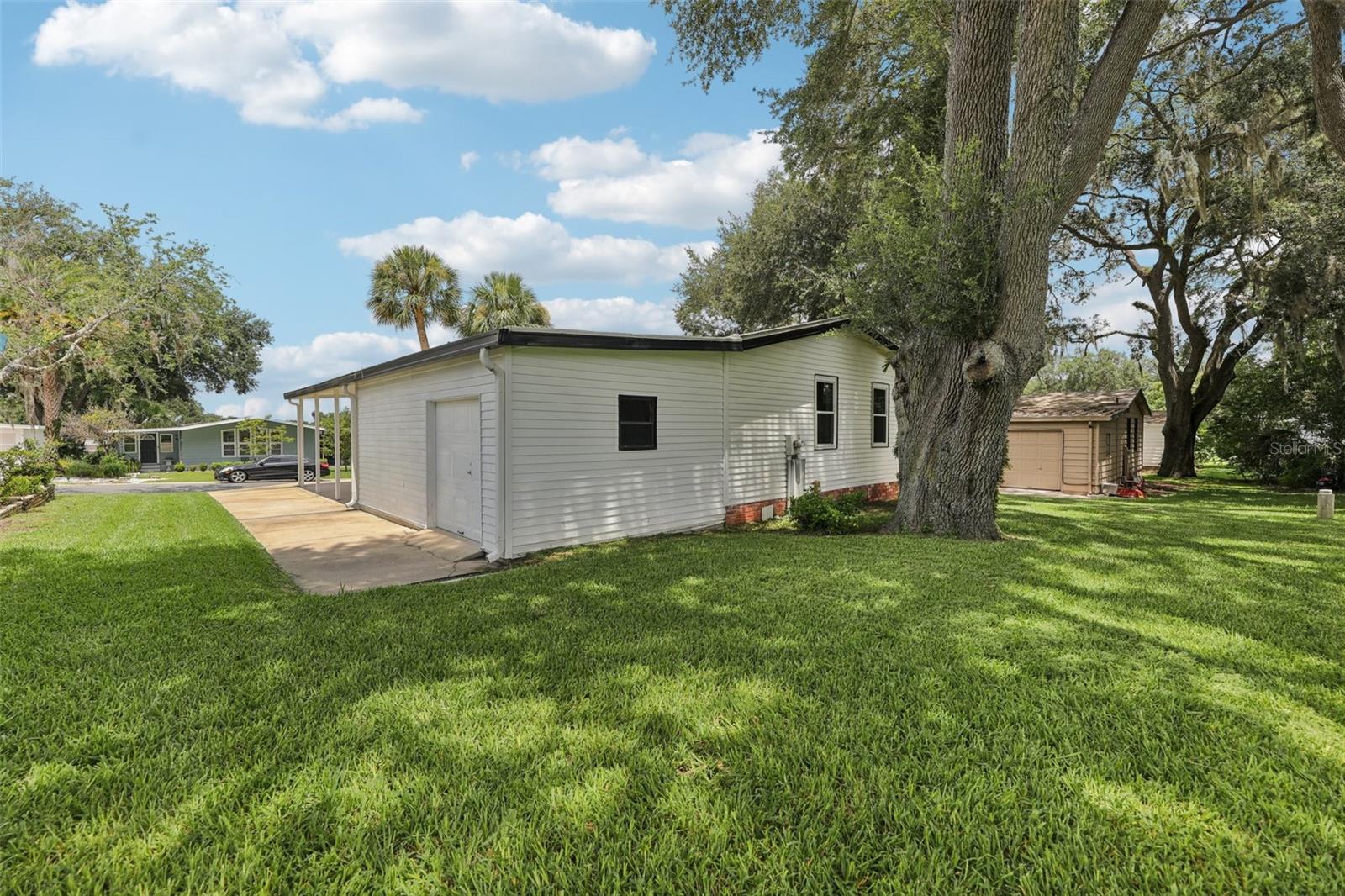 711 CAMELIA CT, THE VILLAGES, FL, 32159