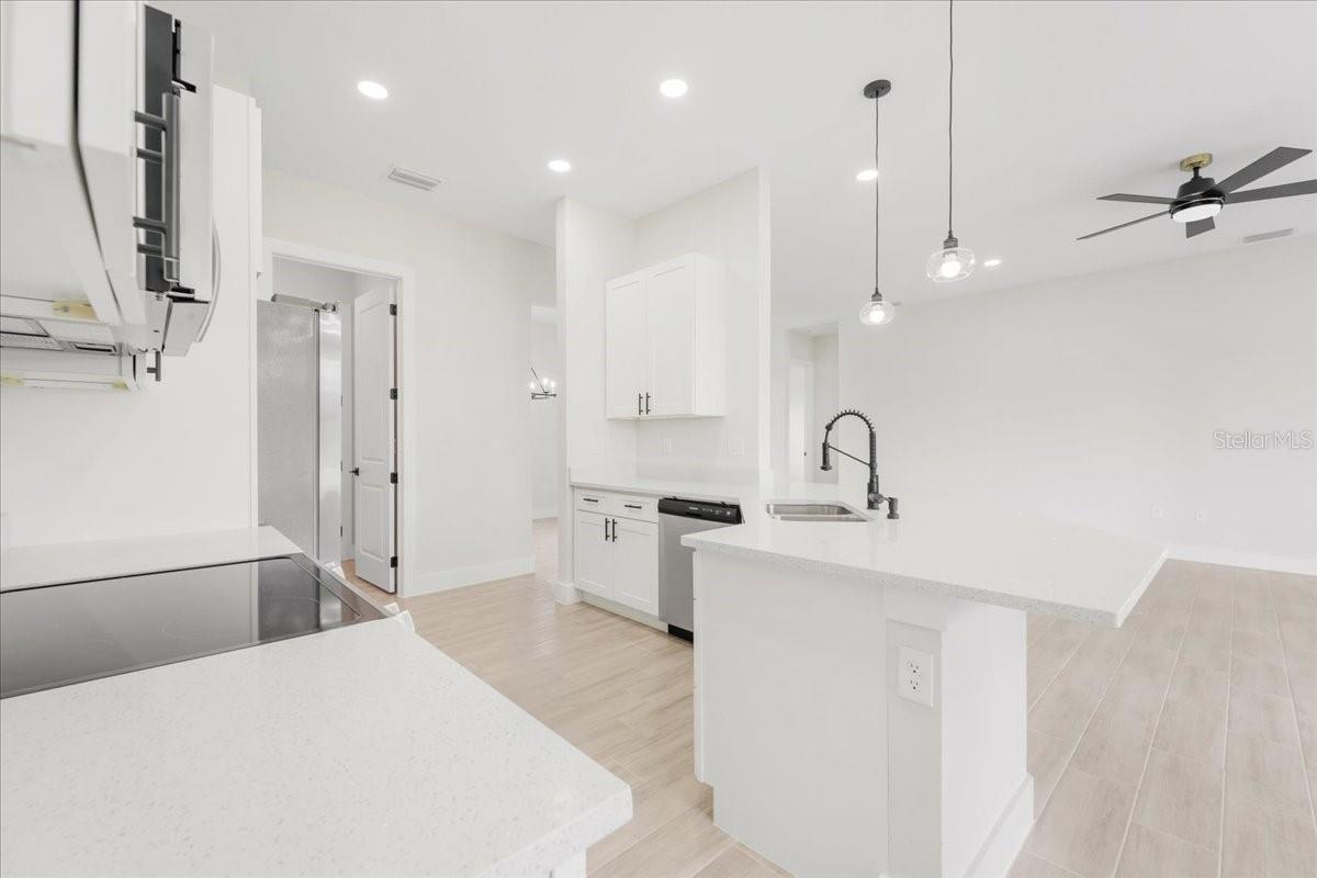 430 MERCEDES CT, LEHIGH ACRES, FL, 33972