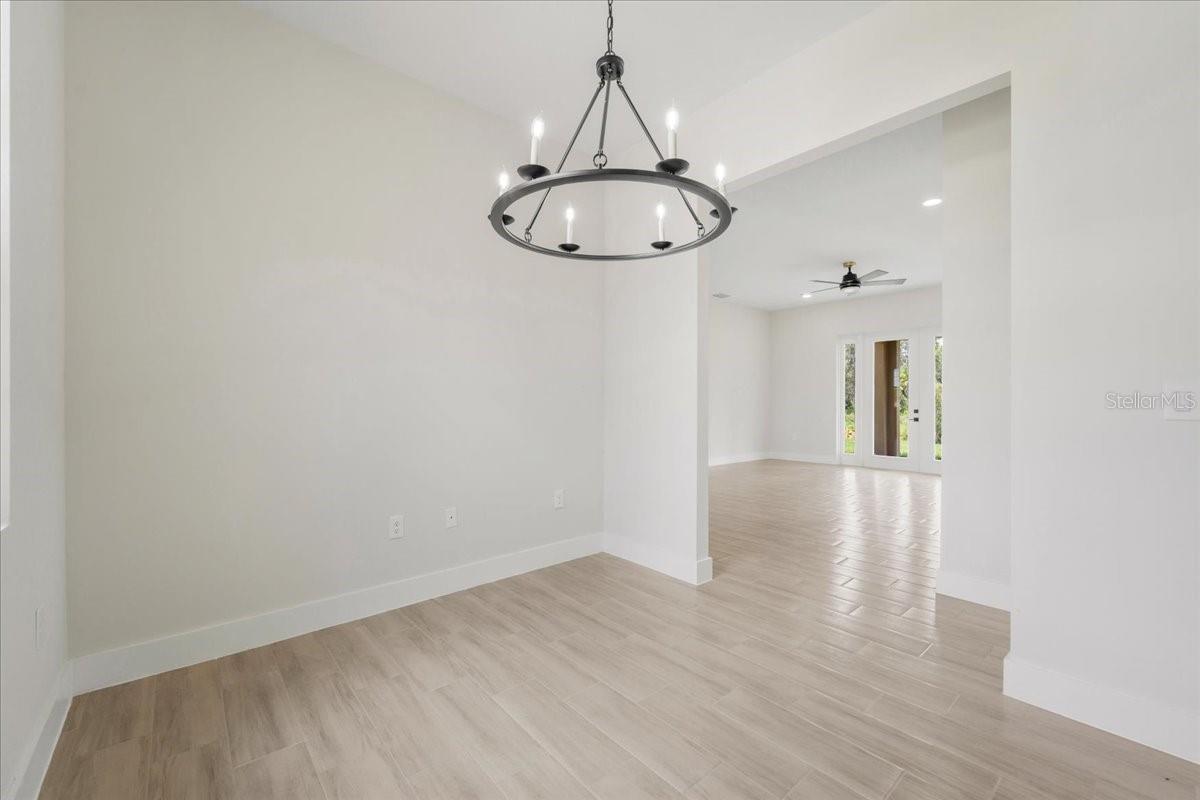 430 MERCEDES CT, LEHIGH ACRES, FL, 33972