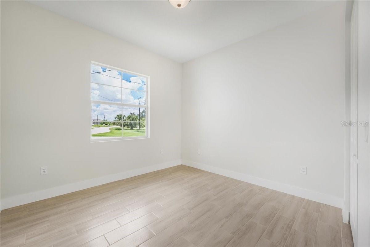 430 MERCEDES CT, LEHIGH ACRES, FL, 33972