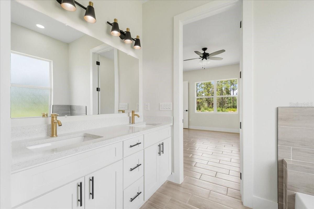 430 MERCEDES CT, LEHIGH ACRES, FL, 33972