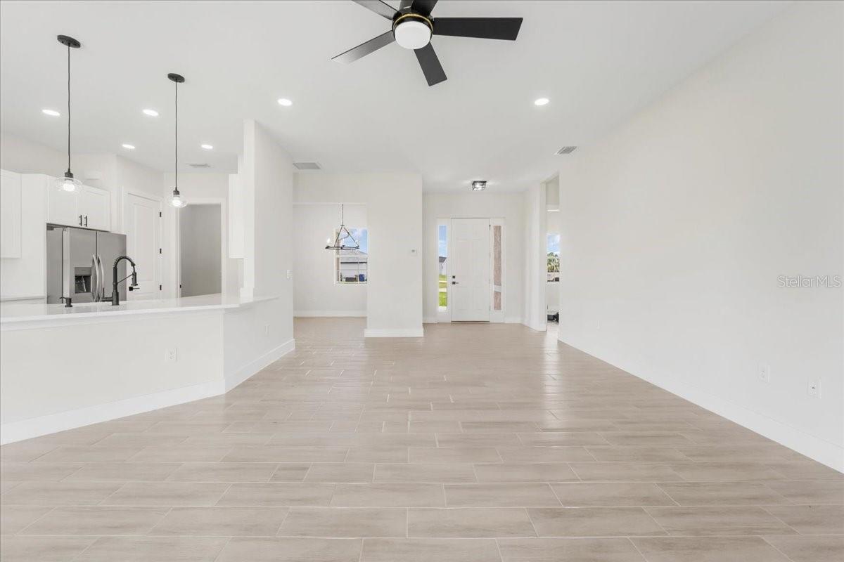 430 MERCEDES CT, LEHIGH ACRES, FL, 33972