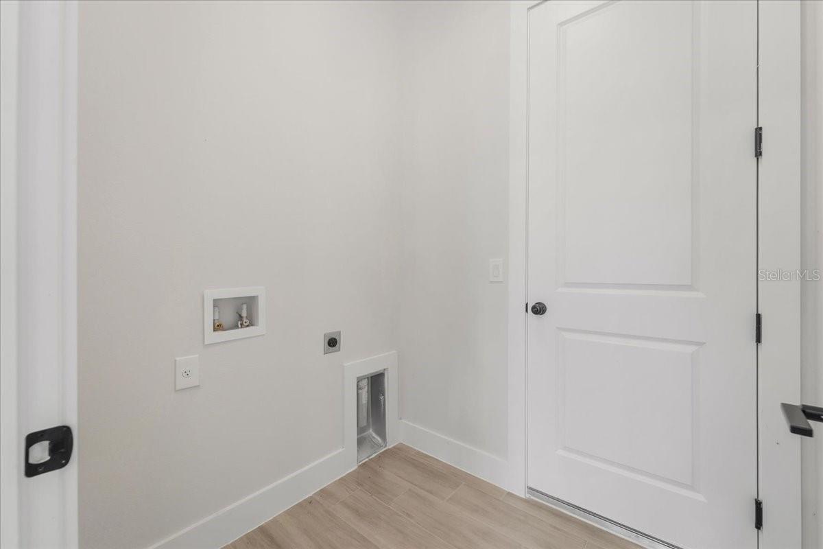 430 MERCEDES CT, LEHIGH ACRES, FL, 33972