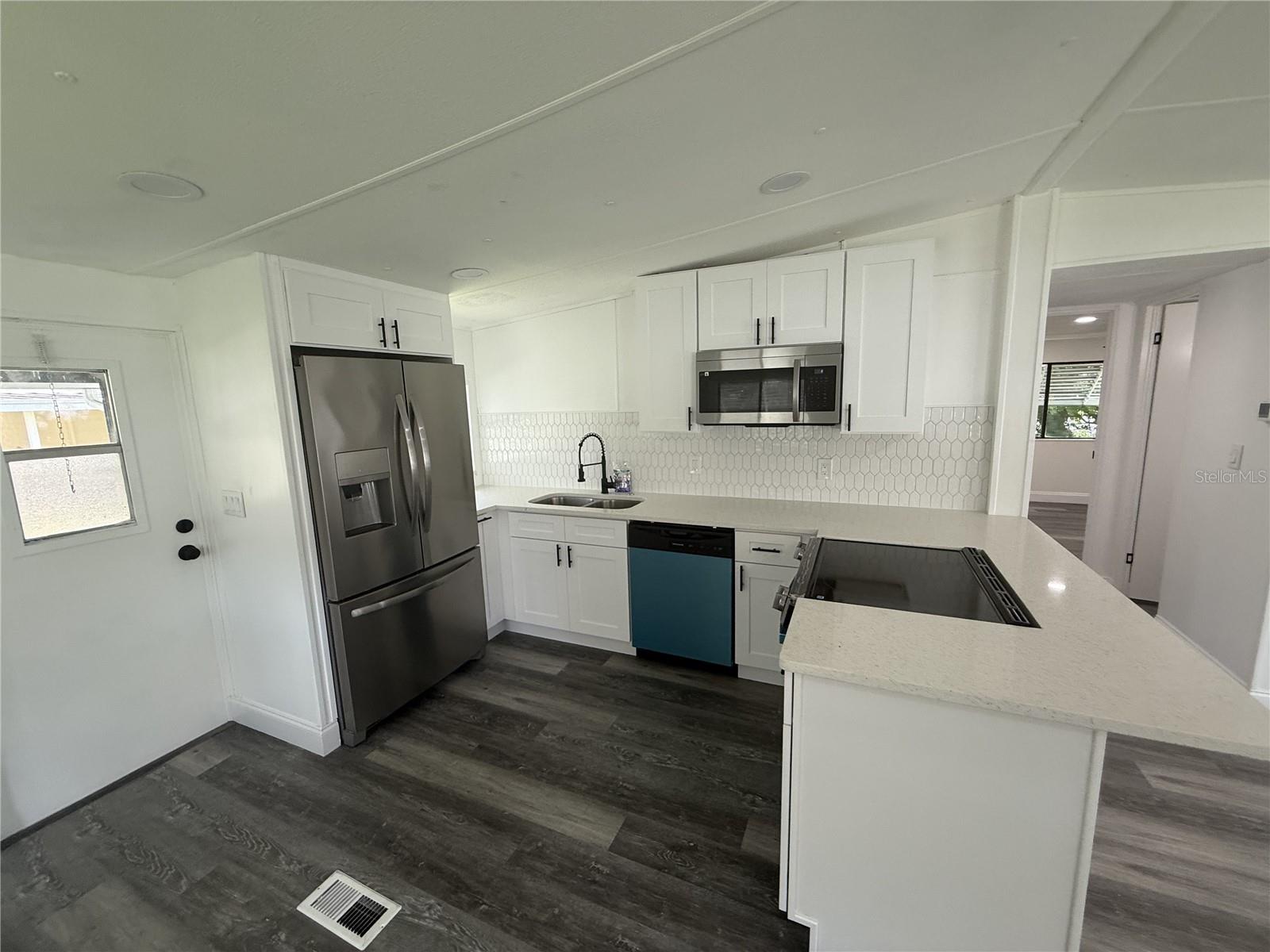 545 JASON DR, LADY LAKE, FL, 32159