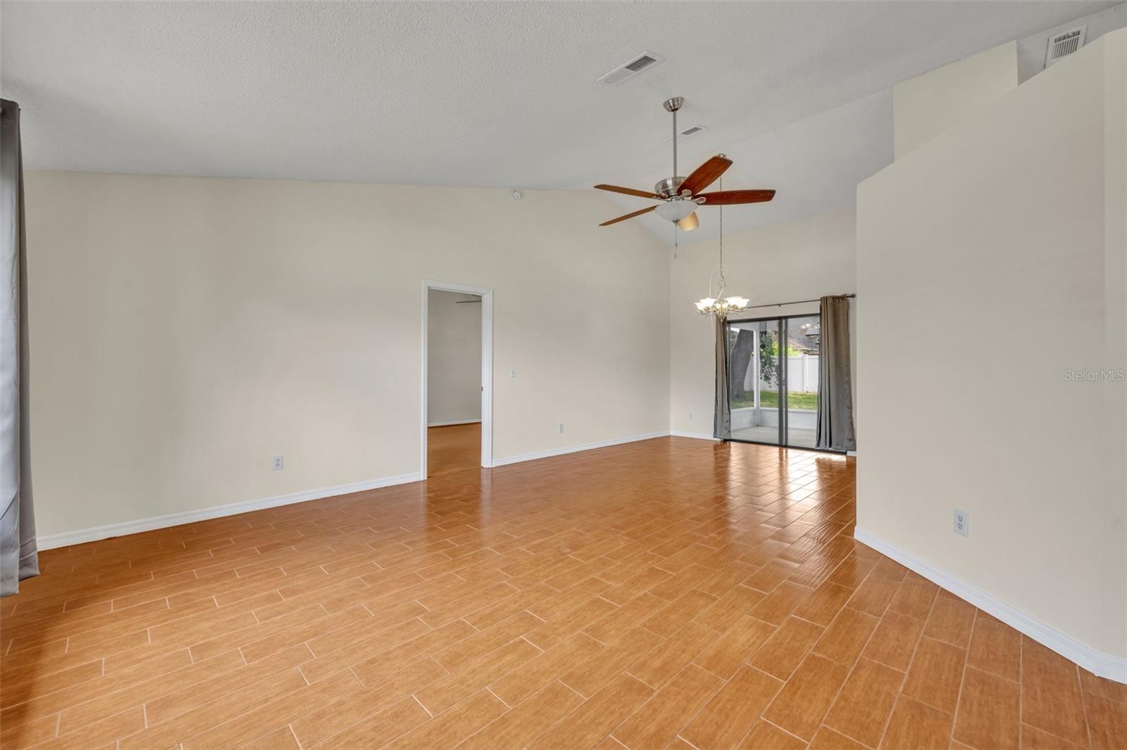 2237 CLEARWATER DR, DELTONA, FL, 32738