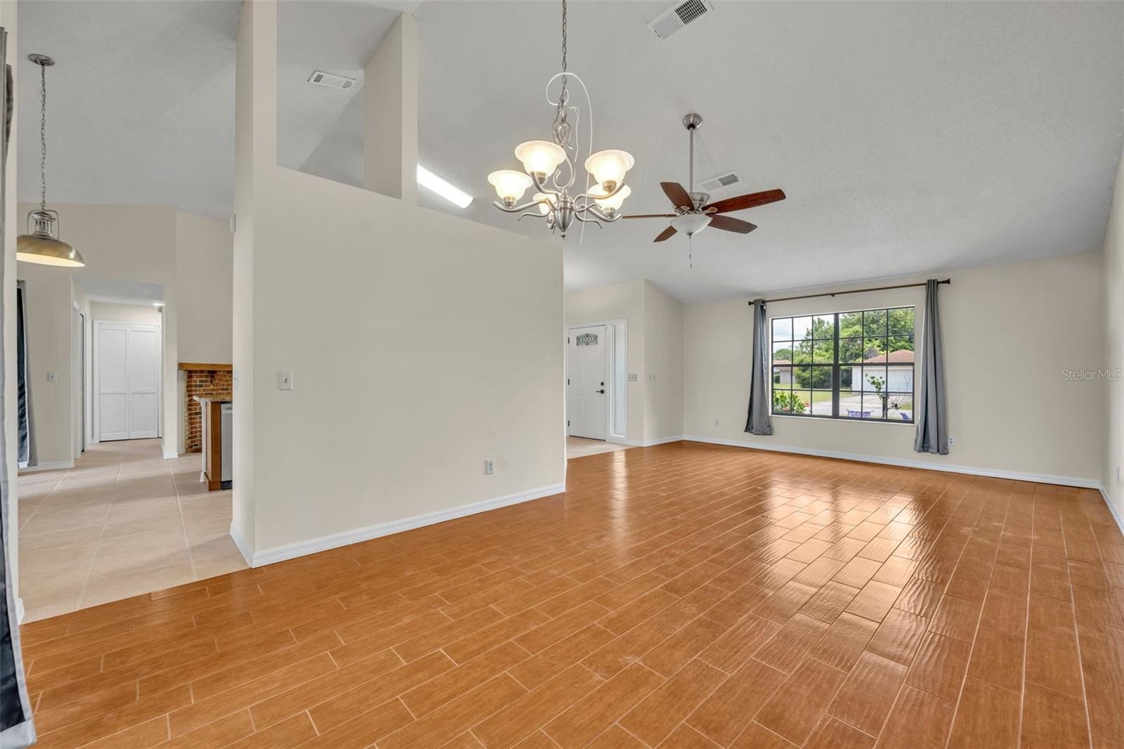 2237 CLEARWATER DR, DELTONA, FL, 32738