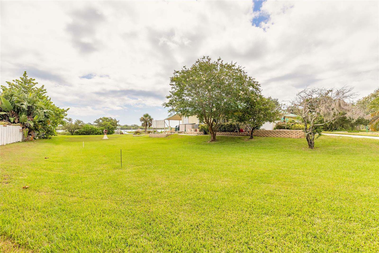 417 N RIVERSIDE DR, EDGEWATER, FL, 32132