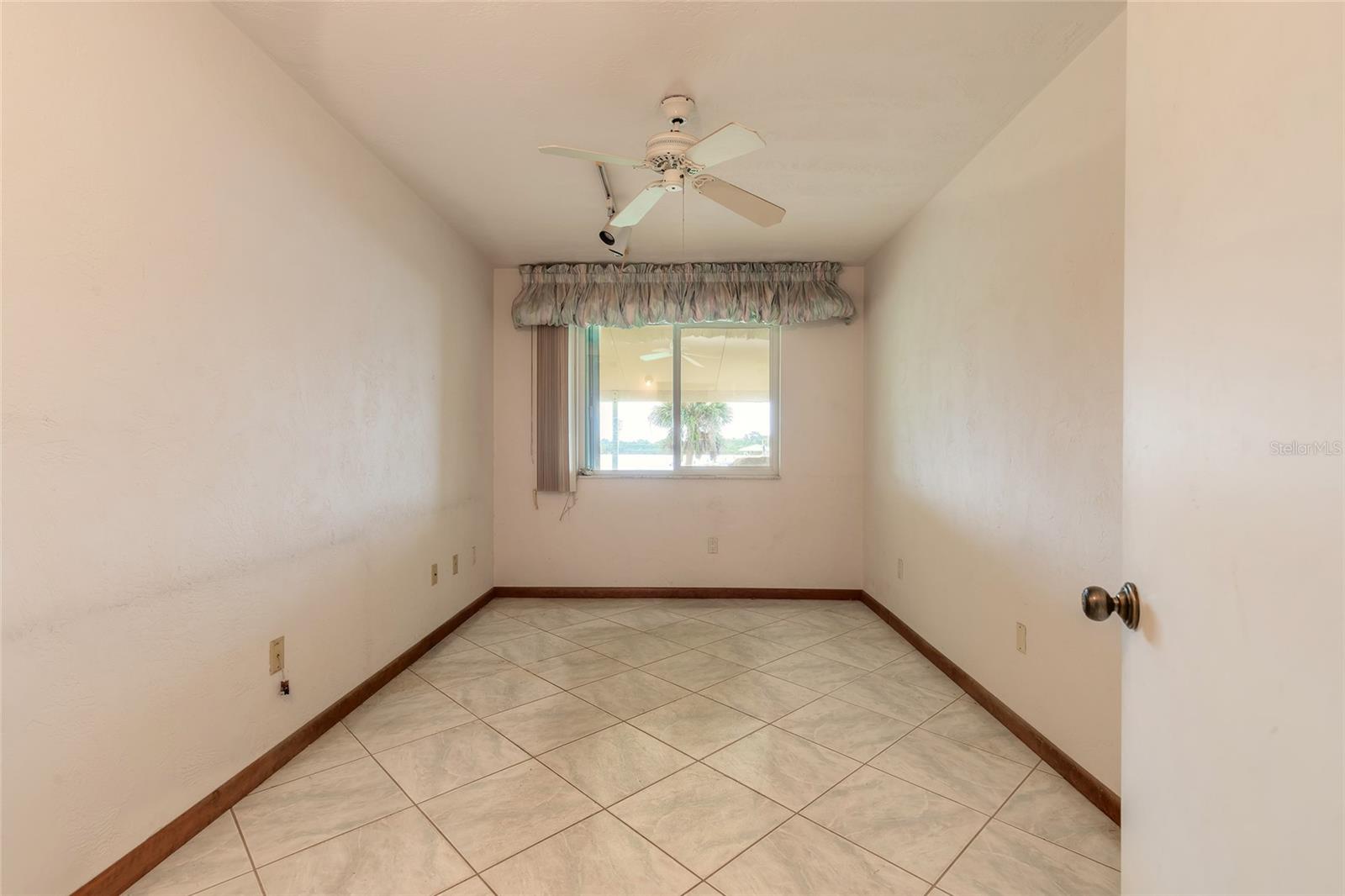 417 N RIVERSIDE DR, EDGEWATER, FL, 32132