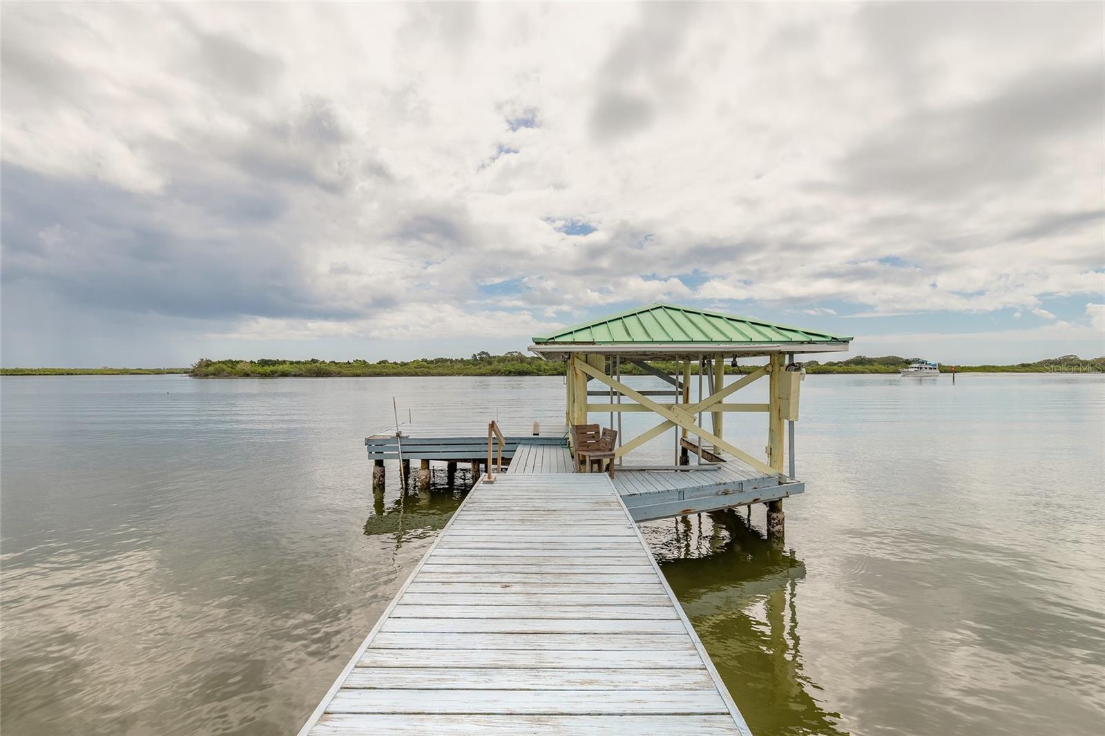 417 N RIVERSIDE DR, EDGEWATER, FL, 32132