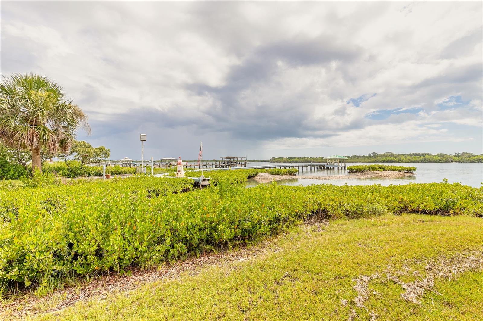 417 N RIVERSIDE DR, EDGEWATER, FL, 32132