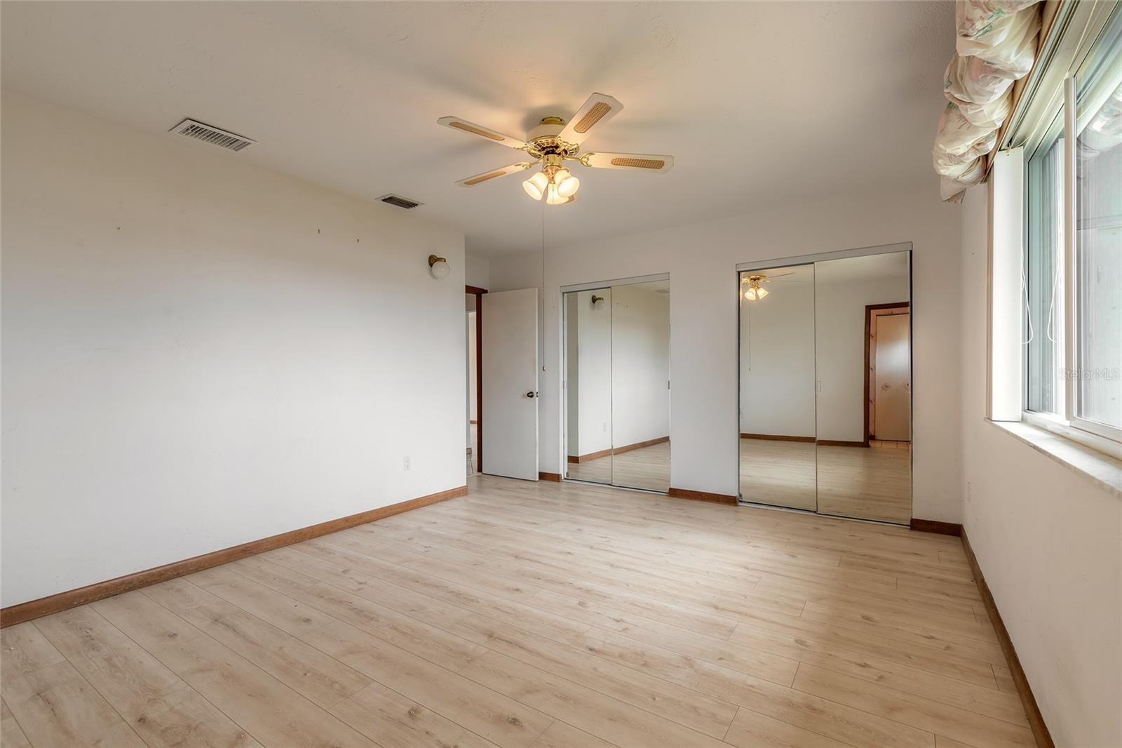 417 N RIVERSIDE DR, EDGEWATER, FL, 32132