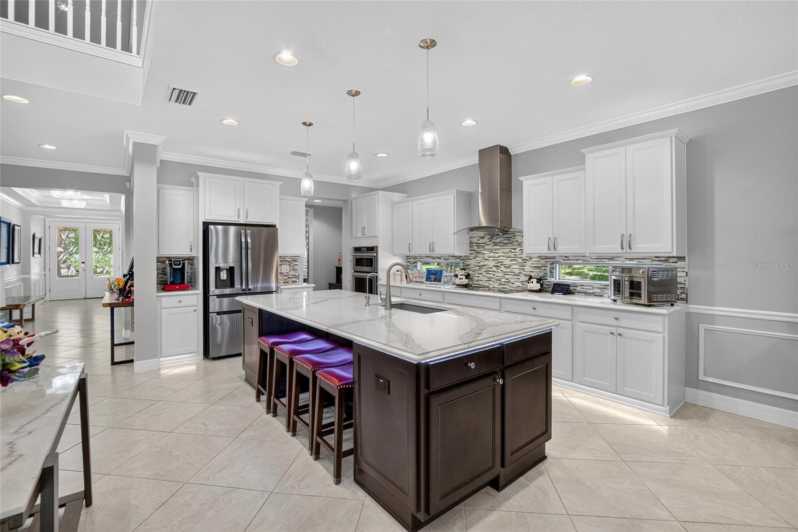 Kitchen area with Island