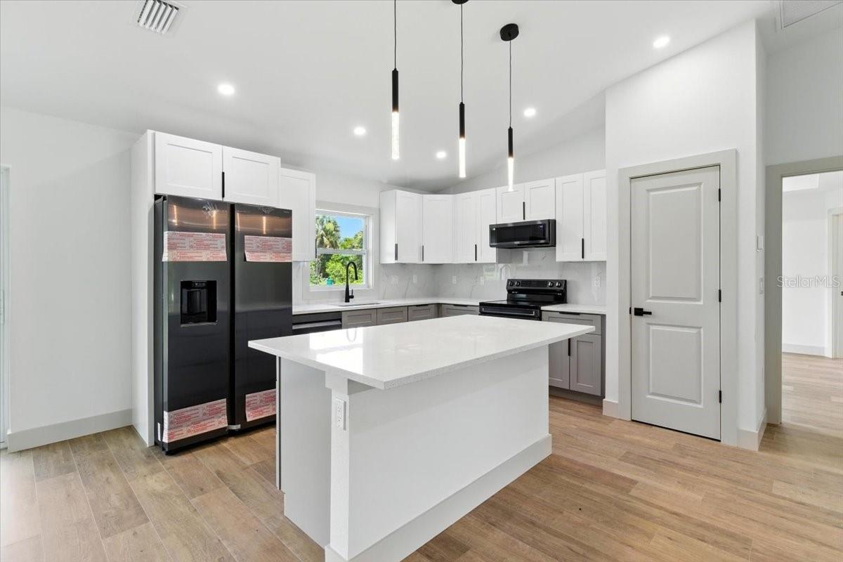 2692 PRETZEL LN, NORTH PORT, FL, 34286