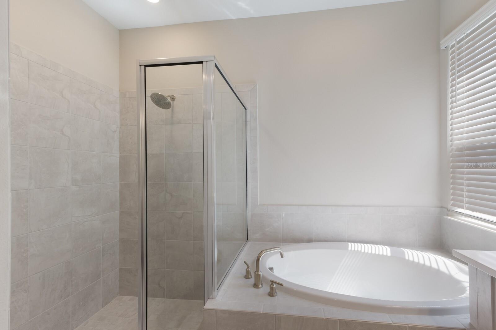 9312 TEQUILA SUNRISE DR, SARASOTA, FL, 34241