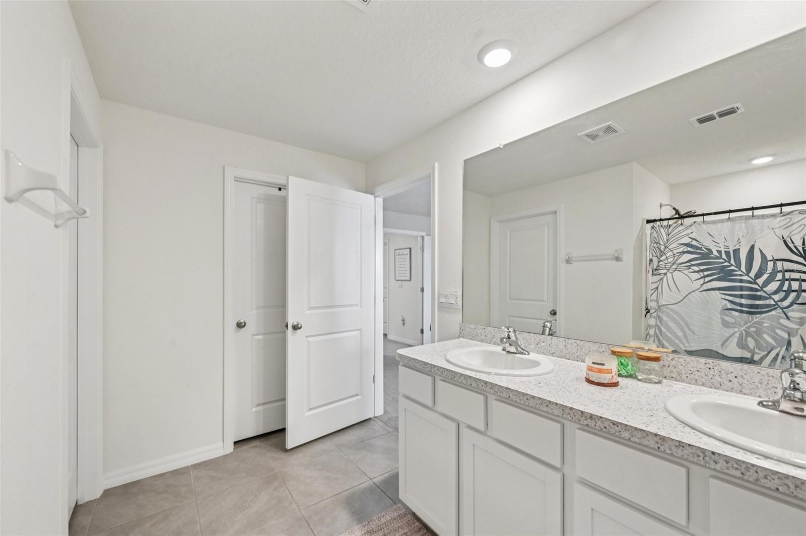 5240 FIDDLE FIG AVE, WIMAUMA, FL, 33598