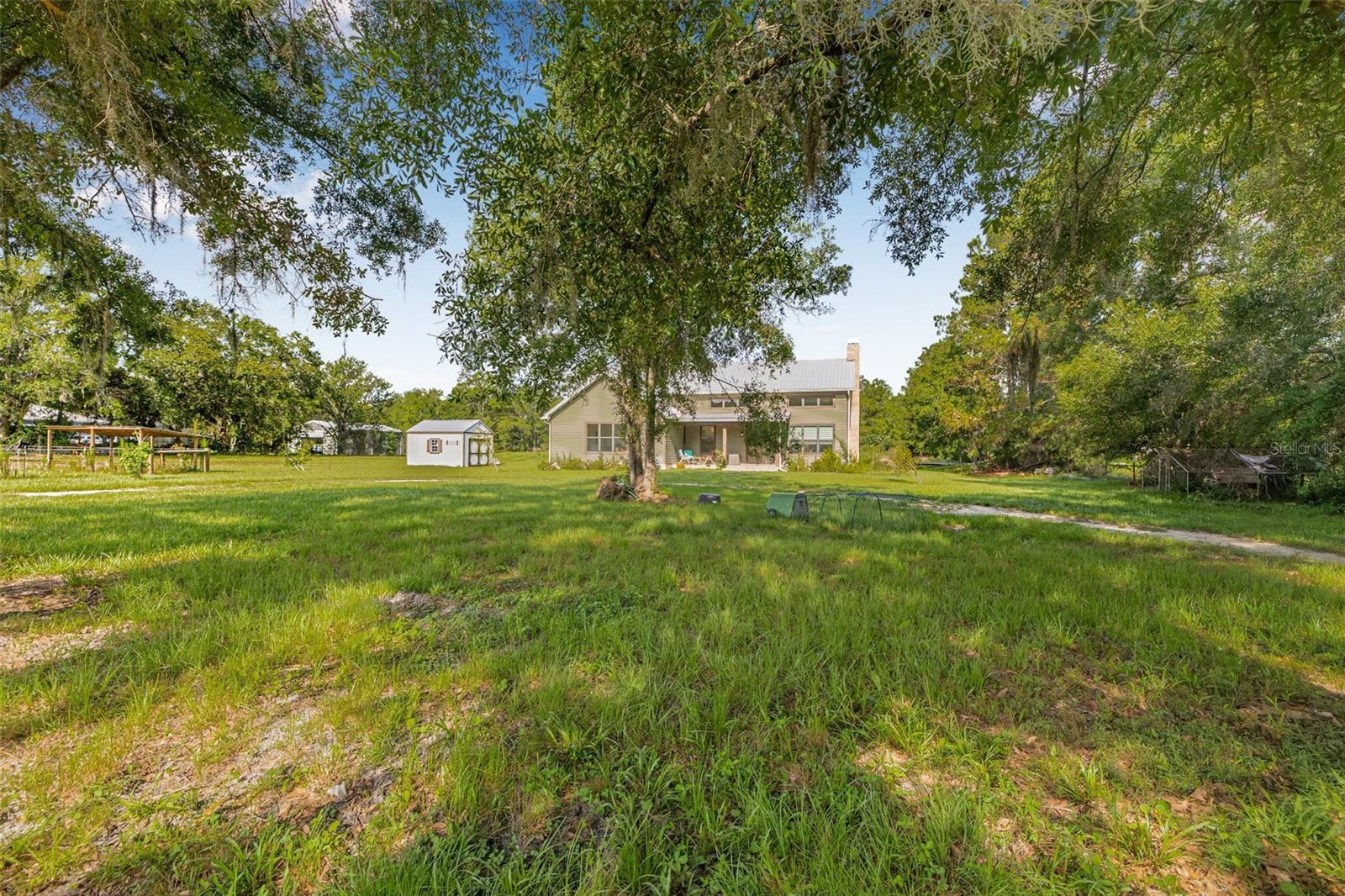 TB8402136 Property Photo