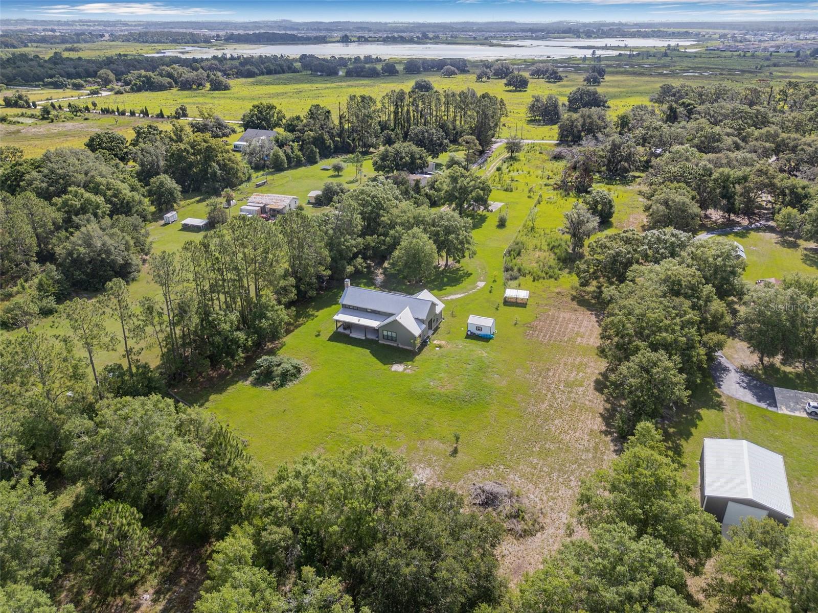 TB8402136 Property Photo