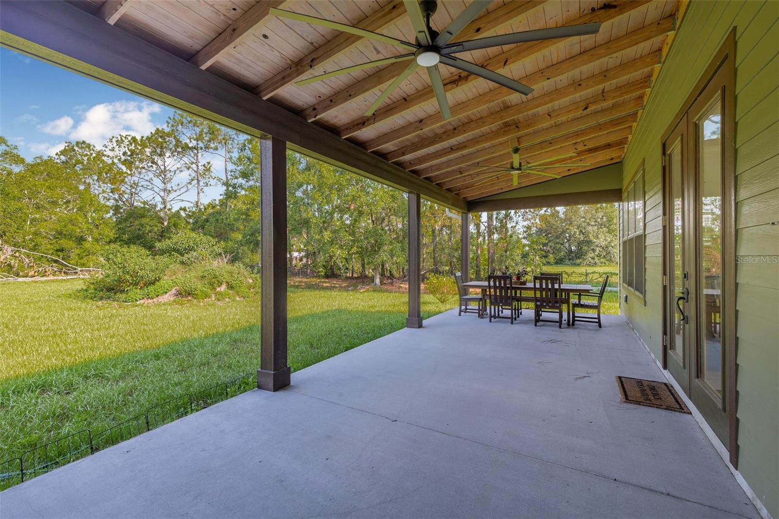 TB8402136 Property Photo