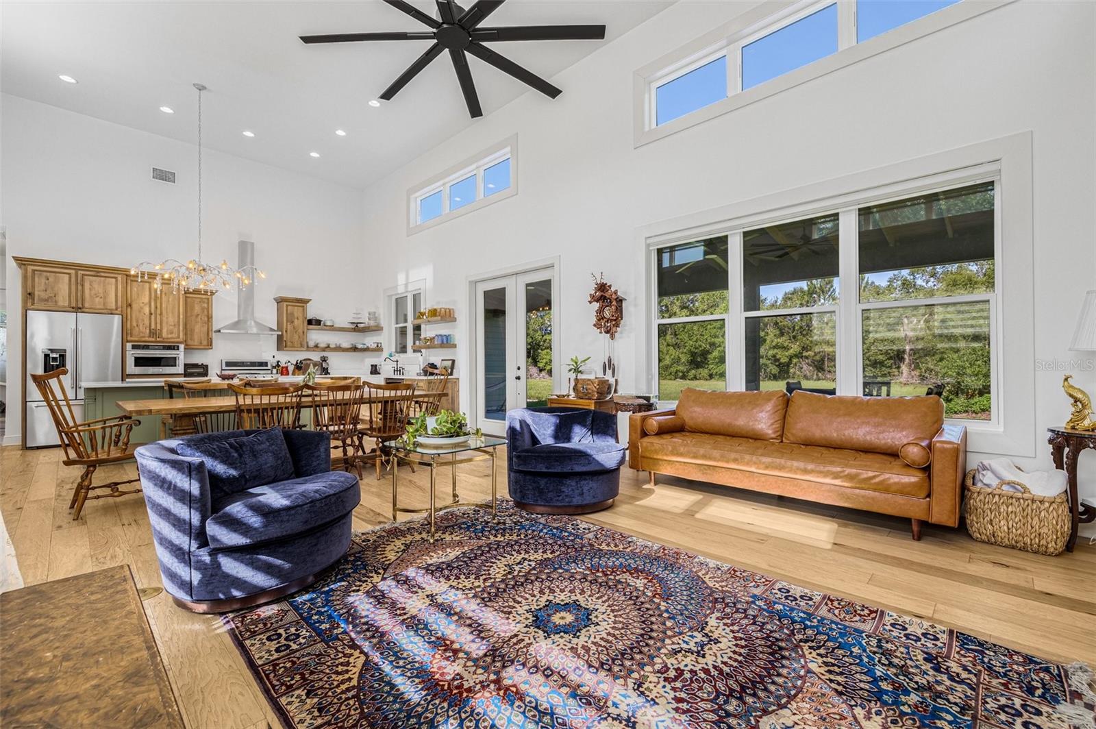 TB8402136 Property Photo