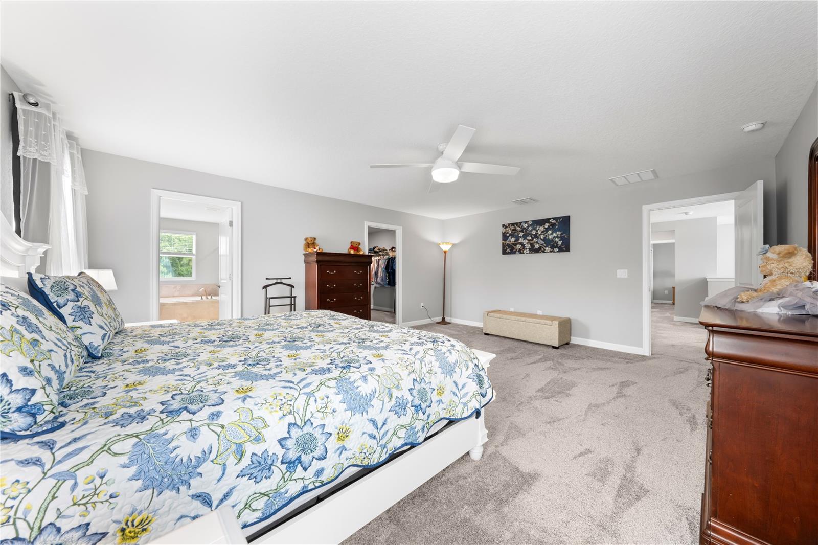 2412 CAMDEN PARK AVE, DAVENPORT, FL, 33837