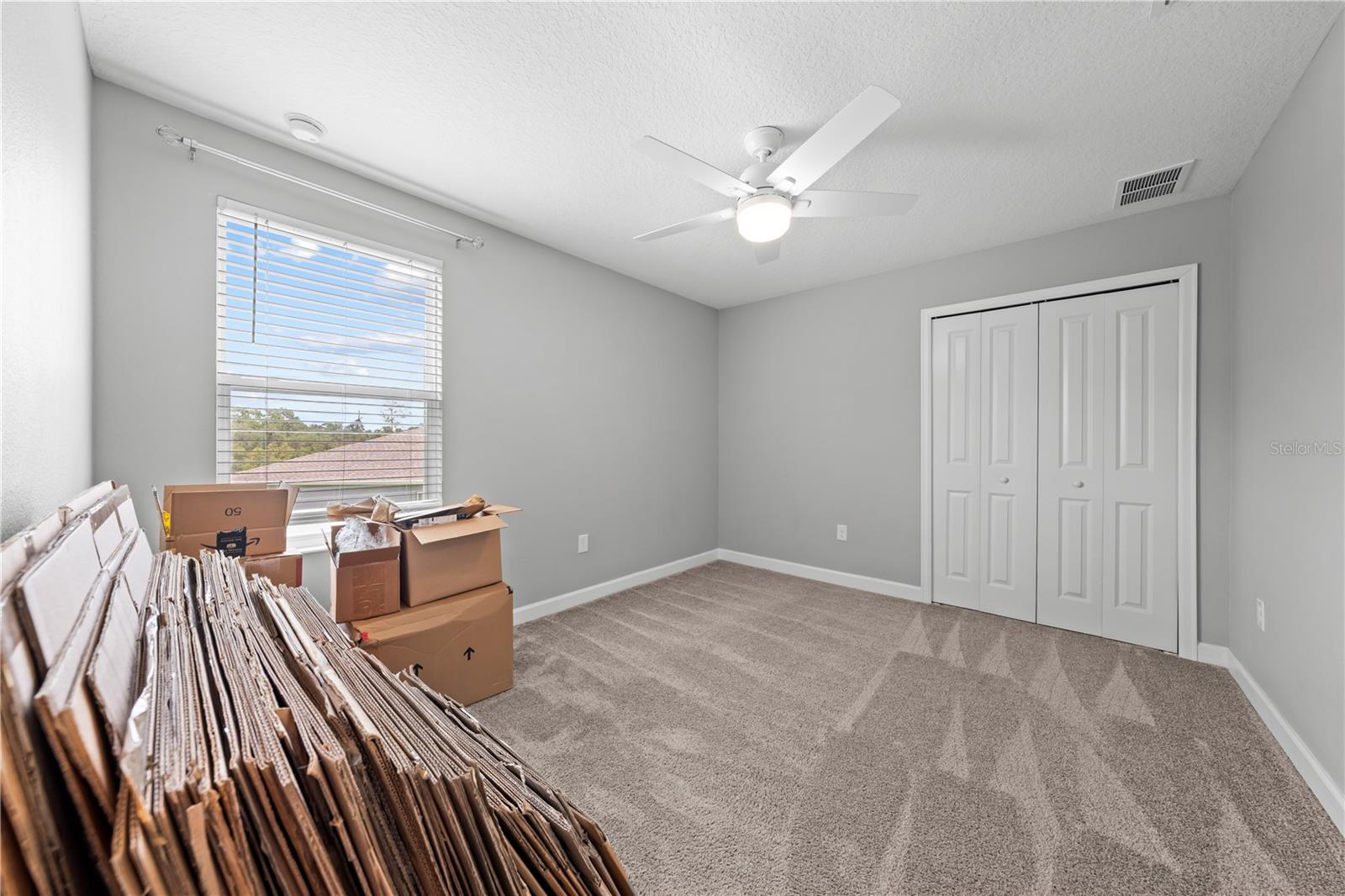 2412 CAMDEN PARK AVE, DAVENPORT, FL, 33837