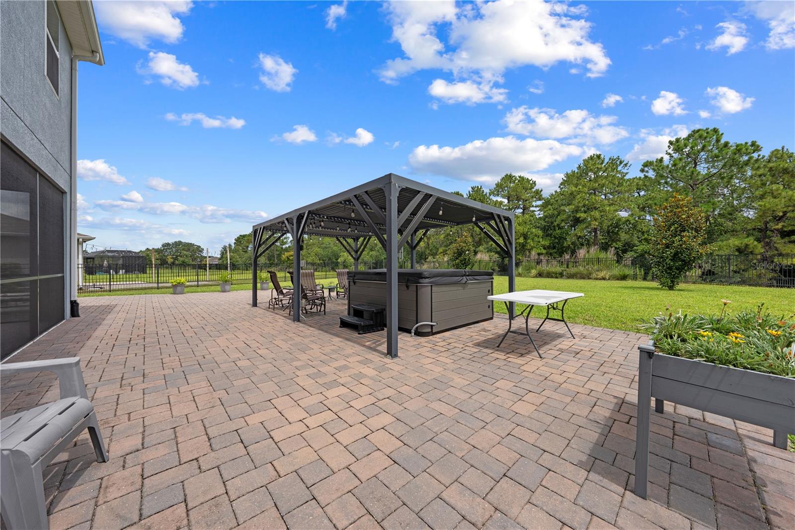 2412 CAMDEN PARK AVE, DAVENPORT, FL, 33837