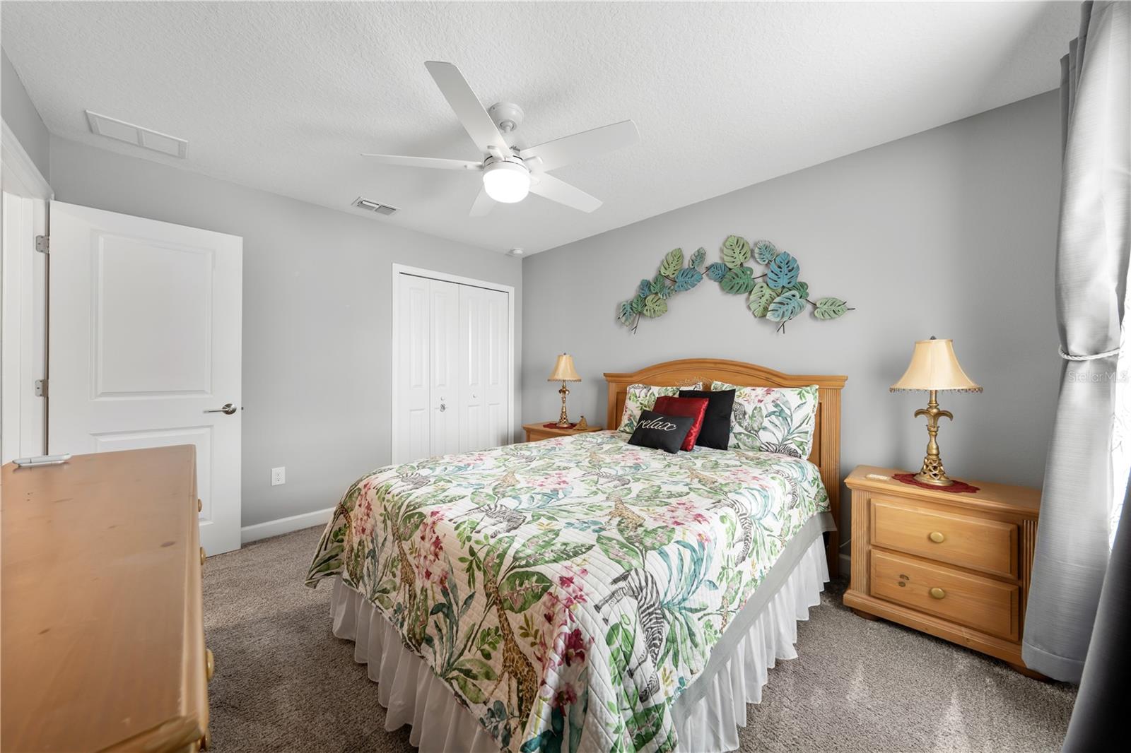 2412 CAMDEN PARK AVE, DAVENPORT, FL, 33837