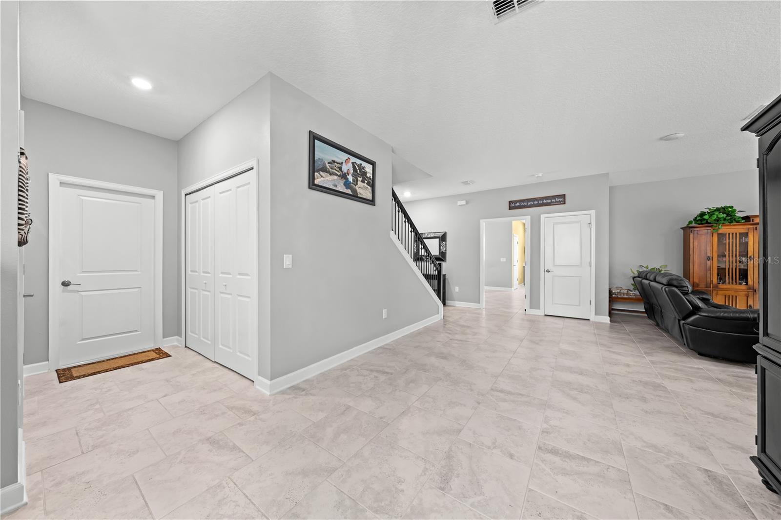 2412 CAMDEN PARK AVE, DAVENPORT, FL, 33837