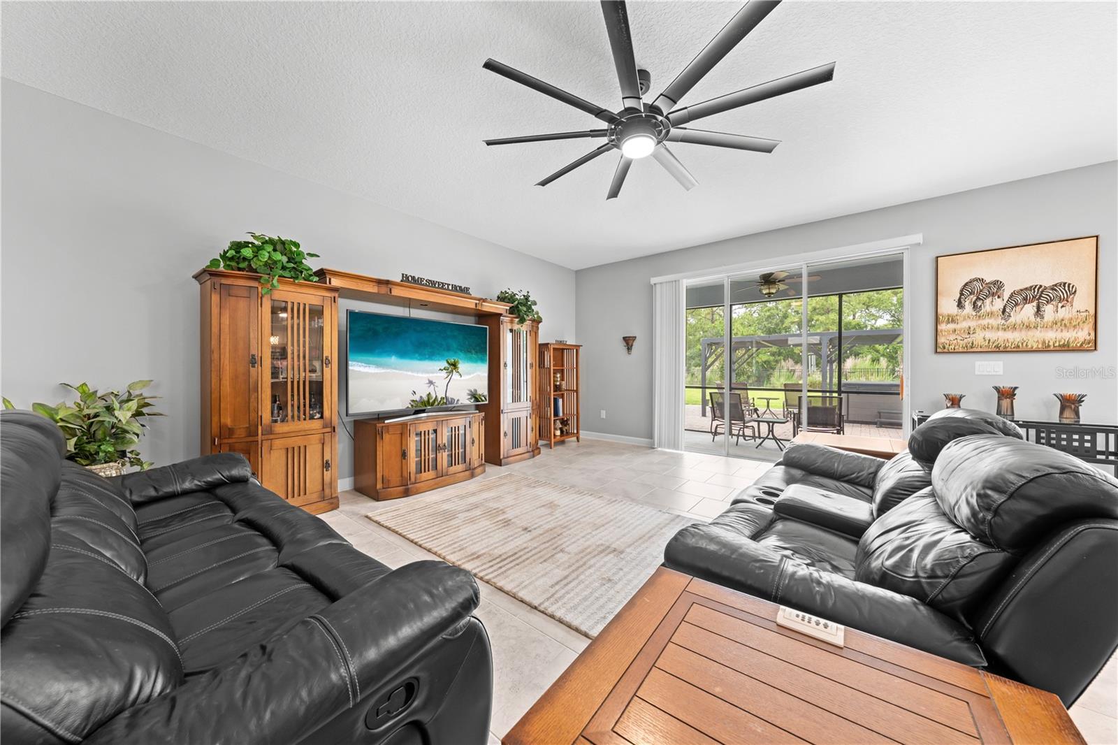 2412 CAMDEN PARK AVE, DAVENPORT, FL, 33837